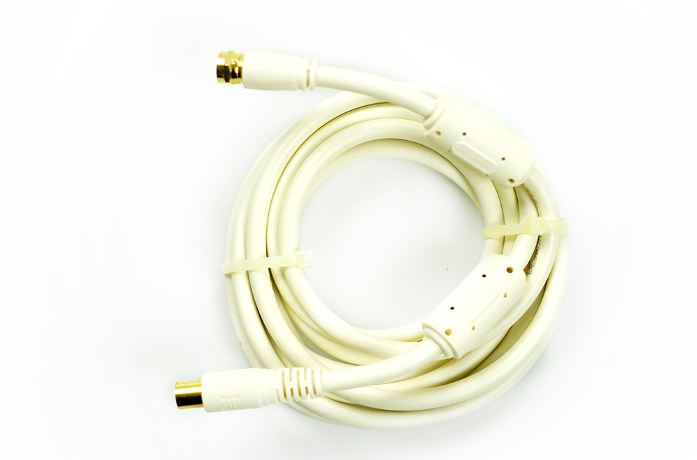 秋叶原数字电视射频线